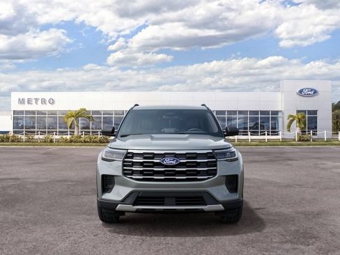 New 2027 Ford Explorer Active RWD image 3