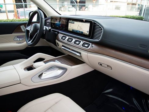 New 2026 Mercedes-Benz GLE 450 4MATIC image 18