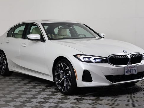 Used 2026 BMW 330i Sedan w/ Convenience Package RWD image 3