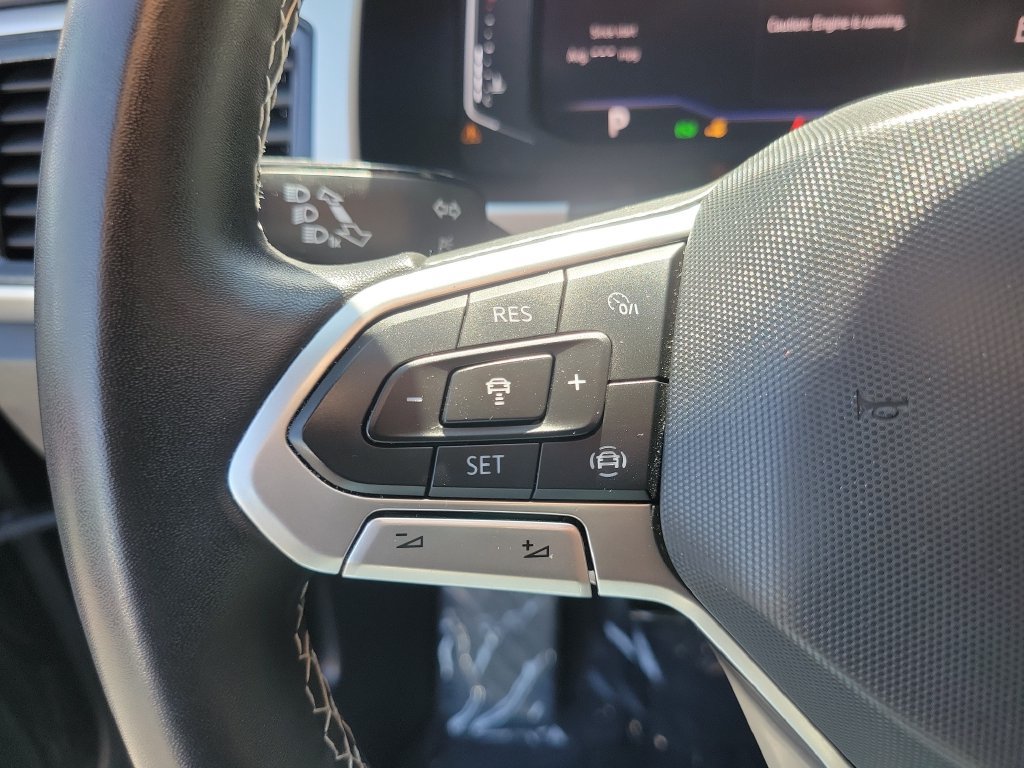 Used 2022 Volkswagen Atlas Cross Sport SE FWD image 26