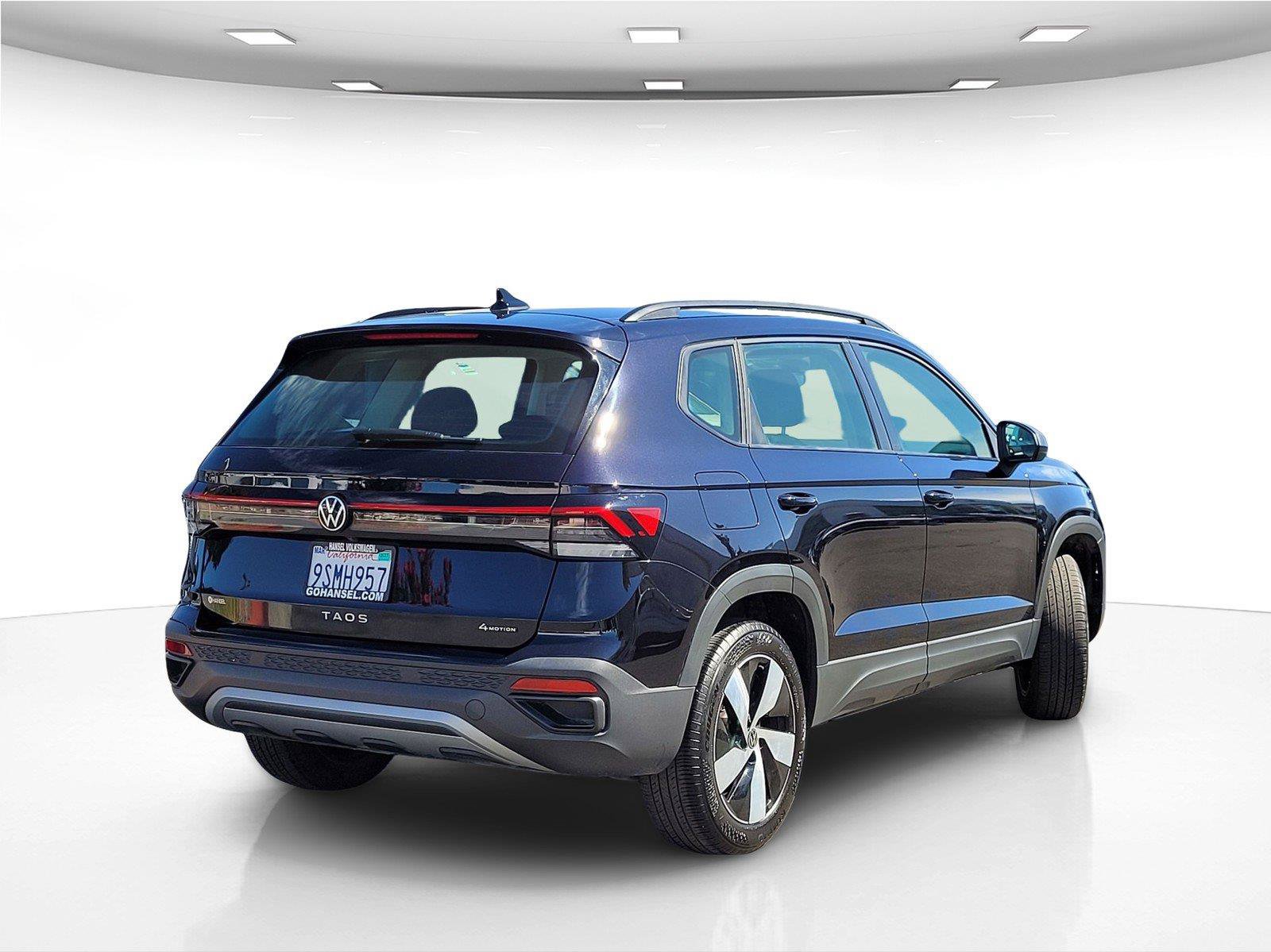 Certified 2025 Volkswagen Taos S AWD/4WD image 6