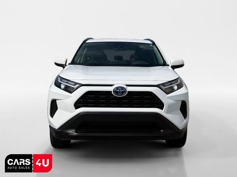 Used 2024 Toyota RAV4 LE AWD/4WD image 2