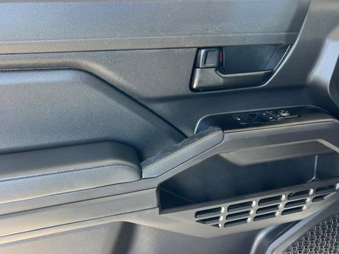 Certified 2025 Toyota Tacoma SR image 10