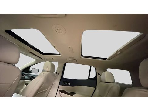 Certified 2021 GMC Acadia Denali w/ Denali Ultimate Package AWD/4WD image 16