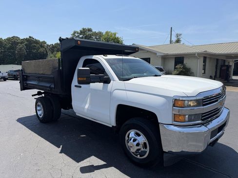 Used 2015 Chevrolet Silverado 3500 W/T w/ WT Convenience Package AWD/4WD image 3