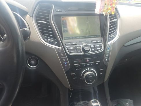 Used 2015 Hyundai Santa Fe AWD image 4