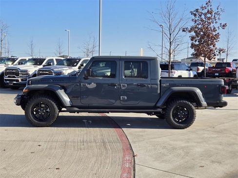 New 2025 Jeep Gladiator Sport image 2
