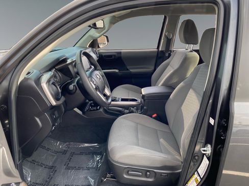 Certified 2023 Toyota Tacoma SR5 image 9