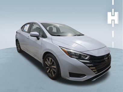 Used 2025 Nissan Versa SV w/ Trunk Package