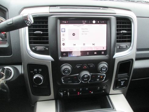 Used 2018 RAM 2500 Big Horn AWD/4WD image 17