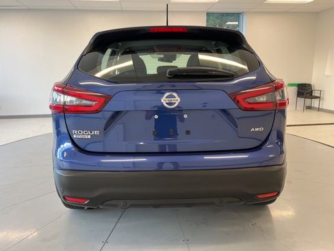 Used 2022 Nissan Rogue Sport S image 5