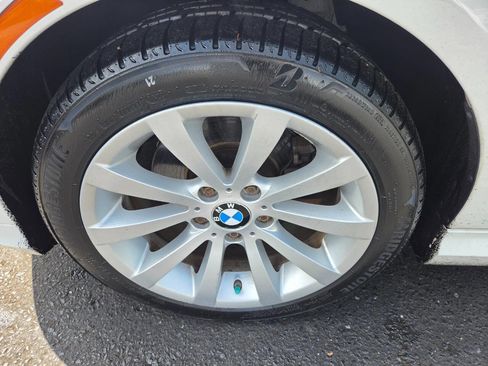 Used 2011 BMW 328i Sedan w/ Premium Pkg RWD image 9