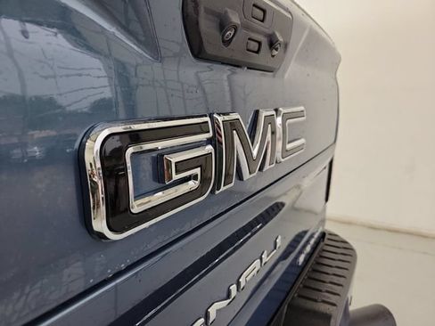 Used 2024 GMC Sierra 2500 Denali Ultimate w/ Max Trailering Package AWD/4WD image 9