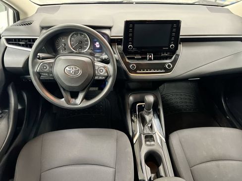 Used 2022 Toyota Corolla LE FWD image 10
