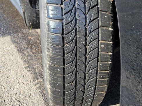 Used 2008 Nissan Versa 1.8 SL 4dr Hatchback CVT w/ ABS Pkg image 31