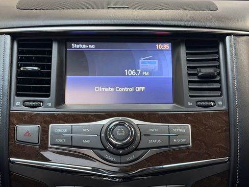 Used 2017 INFINITI QX80 2WD w/ Driver Assistance Package image 16