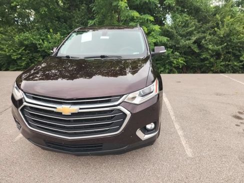 Used 2021 Chevrolet Traverse LT FWD image 4