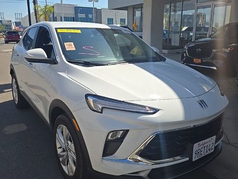 Used 2025 Buick Encore GX Preferred FWD image 2