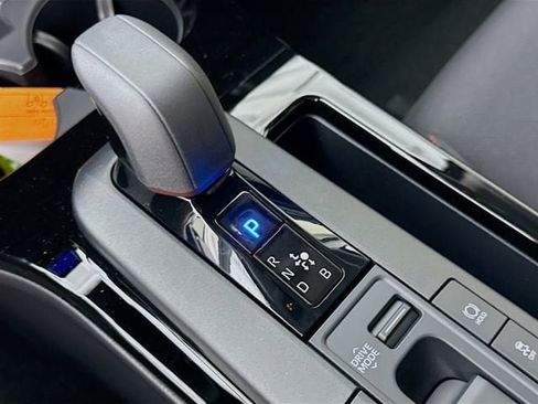 New 2026 Toyota Prius Plug-In Hybrid FWD image 16