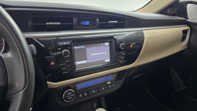 Used 2016 Toyota Corolla LE FWD image 30