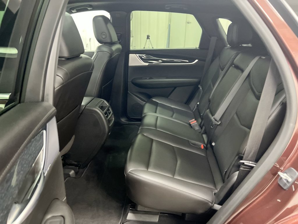 Used 2023 Cadillac XT5 Premium Luxury FWD image 24