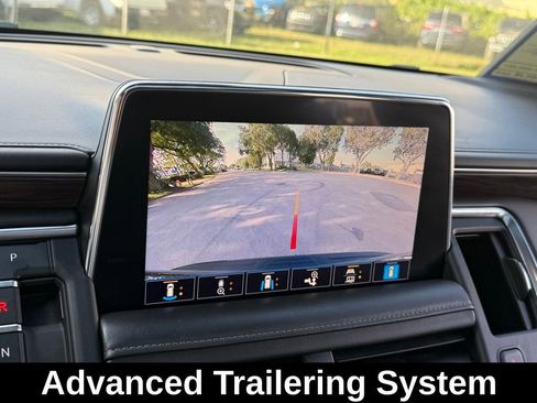 Used 2021 Chevrolet Tahoe LT w/ LT Signature Package image 24