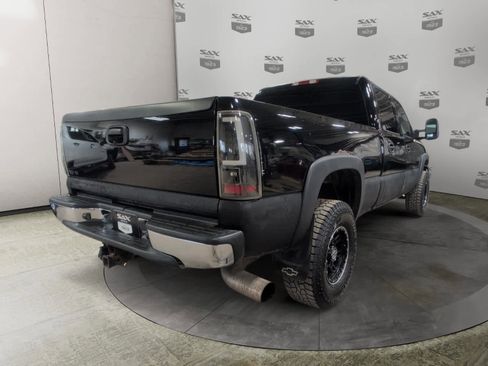 Used 2004 Chevrolet Silverado 2500 LS AWD/4WD image 5