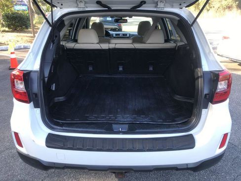 Used 2015 Subaru Outback 3.6R Limited image 13