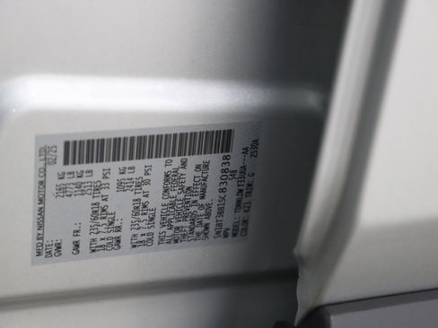 Used 2025 Nissan Rogue SV image 30