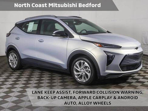 Used 2023 Chevrolet Bolt EUV LT FWD image 1