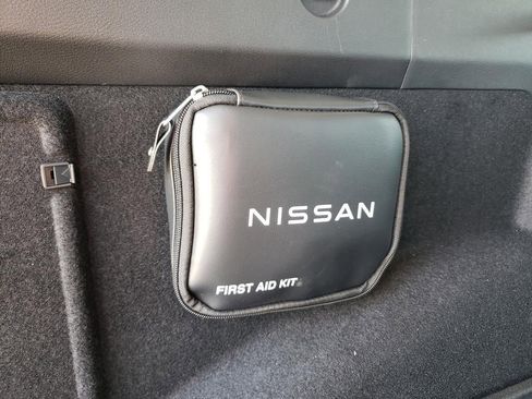 Certified 2025 Nissan Rogue SV image 9