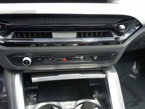 Used 2025 BMW M240i Coupe RWD image 16