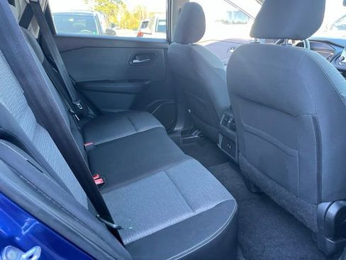 Used 2022 Nissan Rogue SV image 13