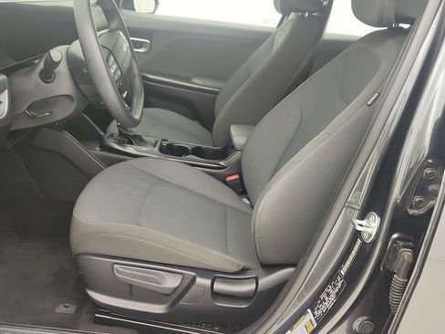 Used 2025 Kia K4 FWD image 16