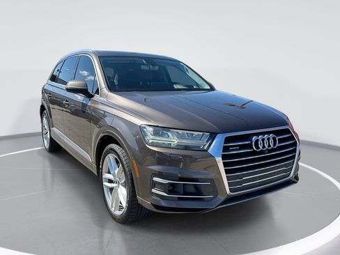 Used 2017 Audi Q7 3.0T Prestige image 1