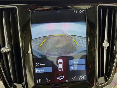 Used 2020 Volvo S60 T6 Momentum image 3