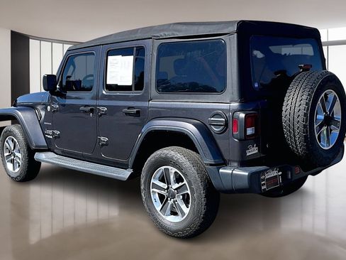 Used 2020 Jeep Wrangler Unlimited Sahara image 4
