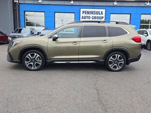 Used 2023 Subaru Ascent Touring image 6