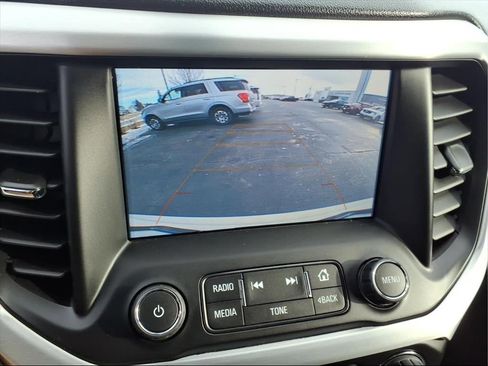 Used 2019 GMC Acadia SLT image 10