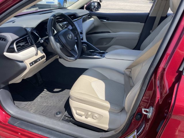 Used 2020 Toyota Camry XLE FWD image 21