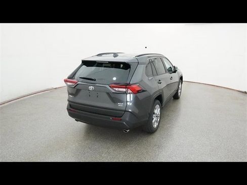 Used 2025 Toyota RAV4 XLE Premium image 41