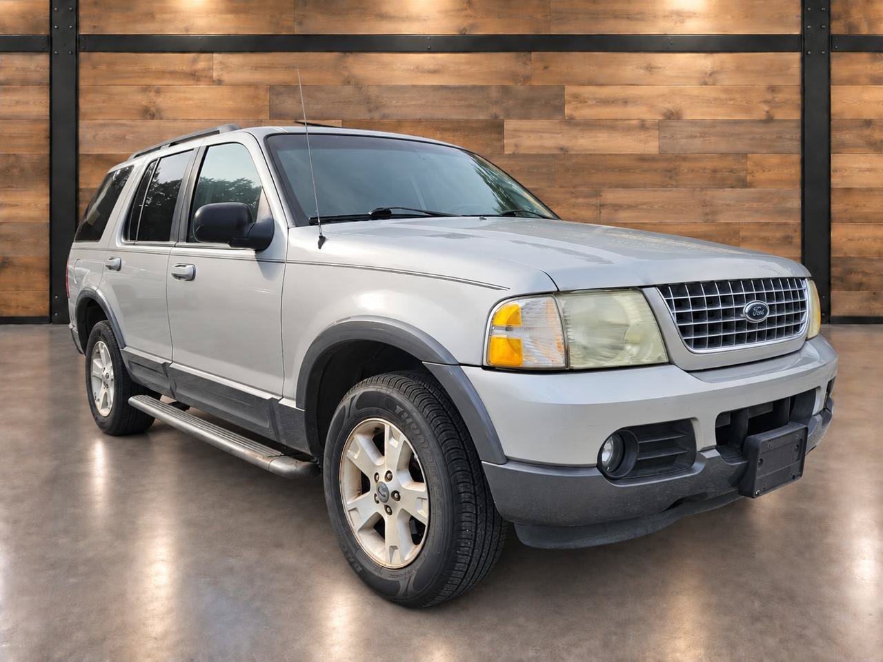 Used 2003 Ford Explorer XLT RWD image 1