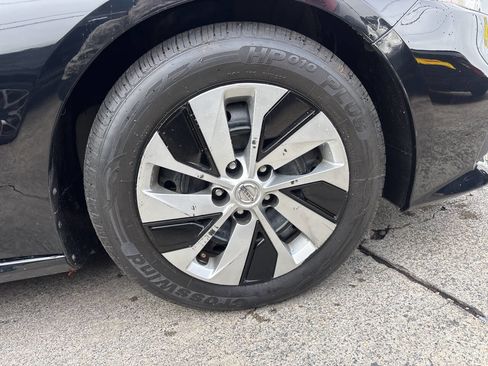 Used 2022 Nissan Altima 2.5 S image 12