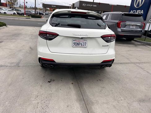 Used 2023 Maserati Levante Modena image 4