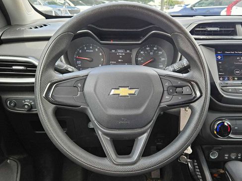 Used 2023 Chevrolet TrailBlazer LS FWD image 15