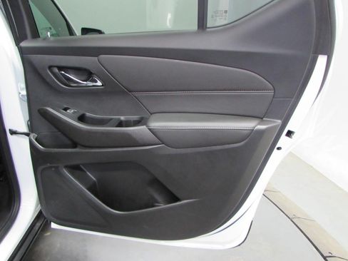 Used 2023 Chevrolet Traverse Premier w/ Redline Edition FWD image 19