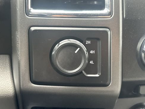 Used 2018 Ford F250 XLT AWD/4WD image 24