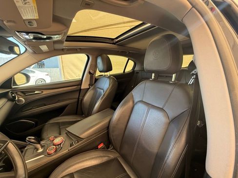 Used 2018 Alfa Romeo Stelvio Ti image 16