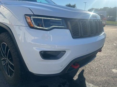 Used 2017 Jeep Grand Cherokee Trailhawk w/ Trailhawk Luxury Group AWD/4WD image 15