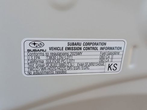 Certified 2025 Subaru Crosstrek 2.0i Premium image 23